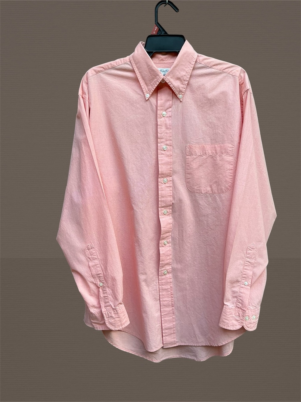 Brooks Brothers Classic Coral Button Front Men’s Shirt Button Down Collar Size M